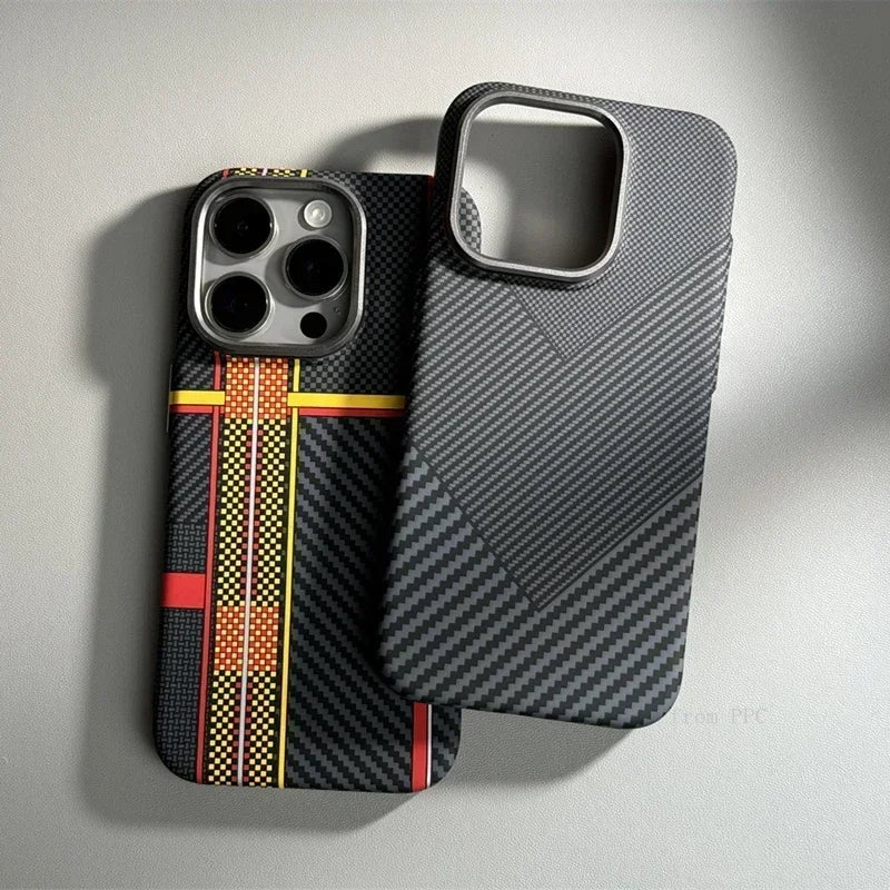 iPhone 16/15/14/13 Carbon Fiber MagSafe Case